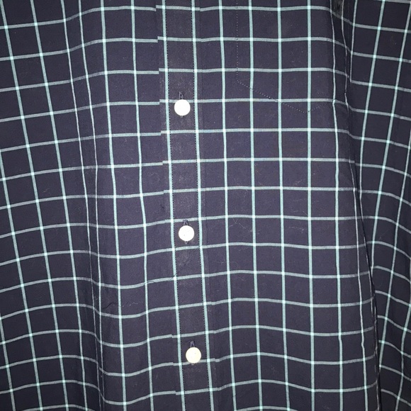Men's AE button down - Picture 2 of 2